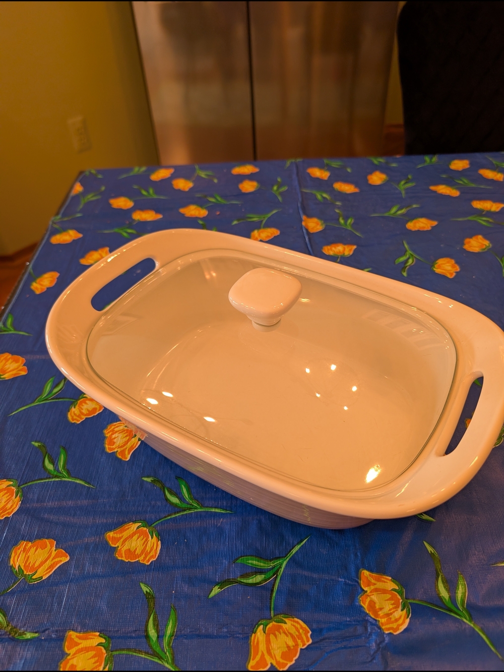 New Corningware Cream Covered Baking Casserole W/ Glass Lid 3" D X 7" W X 11" L